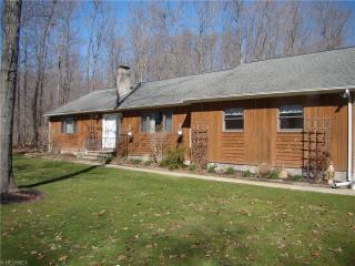5759 Us Highway 6, Roaming Shores, OH 44085-9634