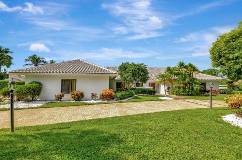 210 Glenwood Dr, Delray Beach, FL 33445-3928