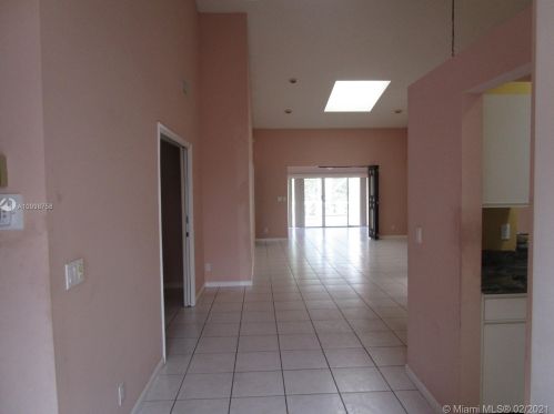 7555 Seafoam Ct, Boynton Beach, FL 33437-5417