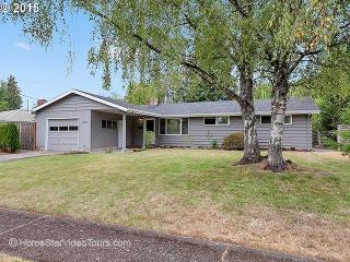 5770 Franklin Ave, Beaverton, OR 97005-2855