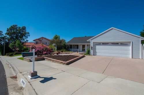 28183 Hot Springs Ave, Santa Clarita, CA 91351-1141