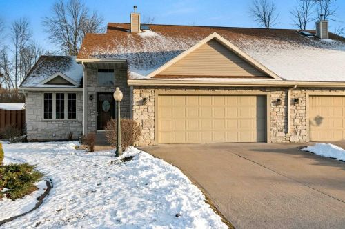 1046 Melody Dr, Green Bay, WI 54303-6375