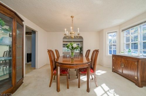 22 Rose Ter, Chatham Township NJ  07928-2070 exterior