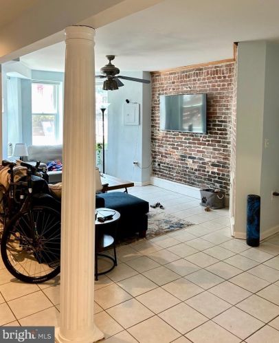 817 T St, Washington DC 20001-4119 exterior