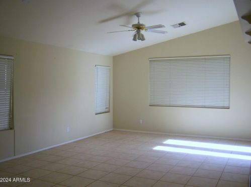 621 Kenneth Pl, Chandler AZ  85226-2055 exterior