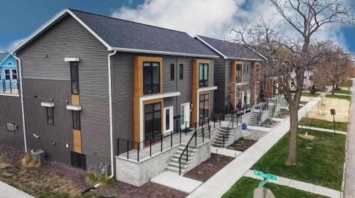 201 Van Buren St, Green Bay WI  54301-4827 exterior