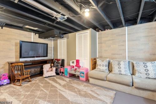 202 Myrtle Ave, Garwood NJ  07027-0013 exterior