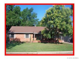 1343 Greystone Ave, Bartlesville, OK 74006-5104