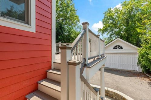 44 Greenridge Ave, White Plains NY  10605-1622 exterior