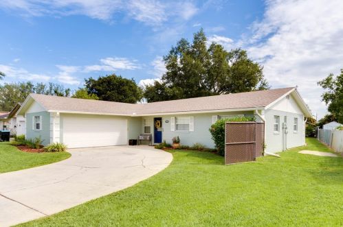 10585 Jepson St, Orlando, FL 32825-6608