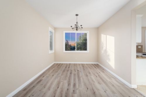 33260 Embassy Ave, Temecula CA  92592-1362 exterior