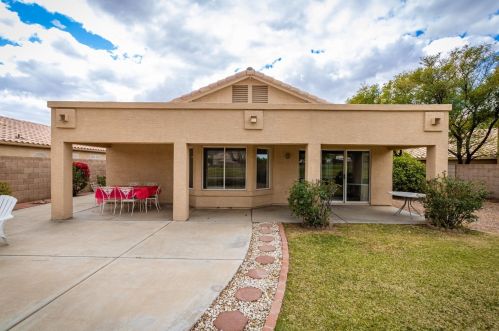 6258 Blackhawk Dr, Glendale AZ 85308-6671 exterior