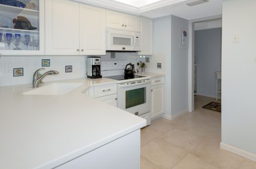 326 Southwind Ct, West Palm Beach, FL 33408-5353