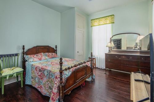 2612 Avenue, Galveston TX 77550-4357 exterior