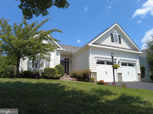 15224 Fog Mountain Cir, Haymarket, VA 20169-8157