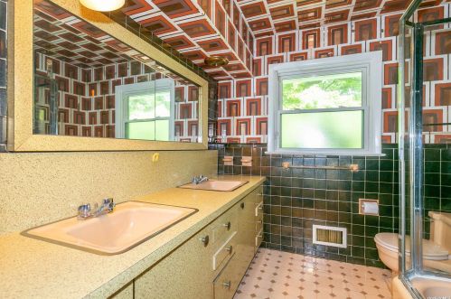 14 Cypress Ave, Great Neck NY  11024-2004 exterior