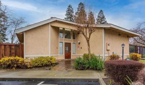 542 Arcadia Dr, Vacaville CA  95687-3354 exterior