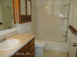 494 Shara Pl, Junction City OR  97448-1033 exterior