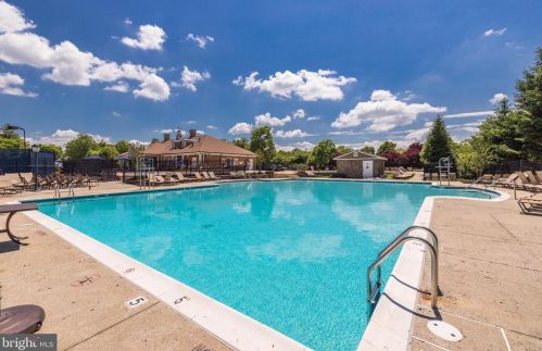 18506 Pelicans Nest Way, Leesburg VA  20176-3963 exterior