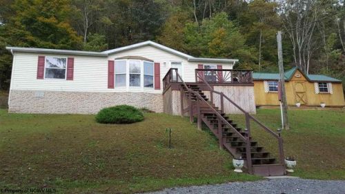 12 Church St, Rachel, WV 26587-9039