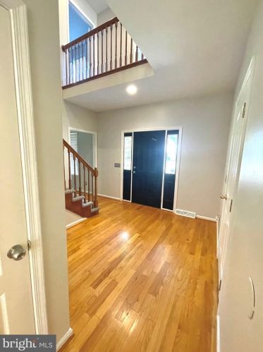 32 Pin Oak Dr, Dover DE  19904-2373 exterior