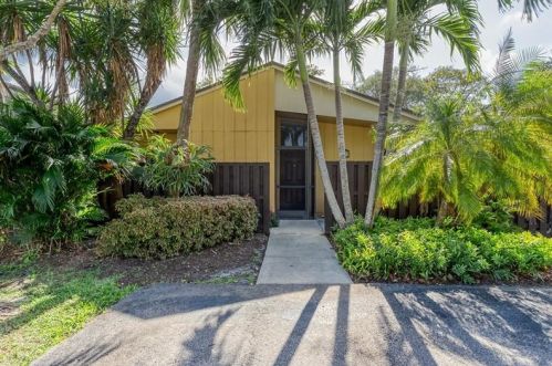 11754 Timbers Way, Boca Raton, FL 33428-5579
