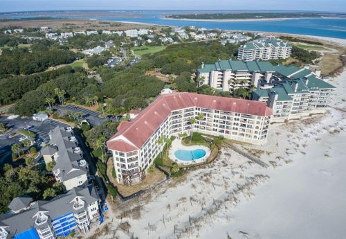 515 Seascape Ct, Isle Of Palms SC 29451-4831 exterior