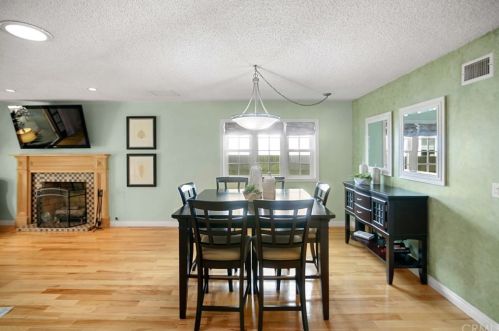 4865 Hazelnut Ave, Seal Beach CA  90740-3018 exterior