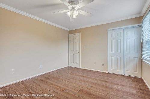 13 Jennings Ct, East Freehold NJ  07728-4320 exterior