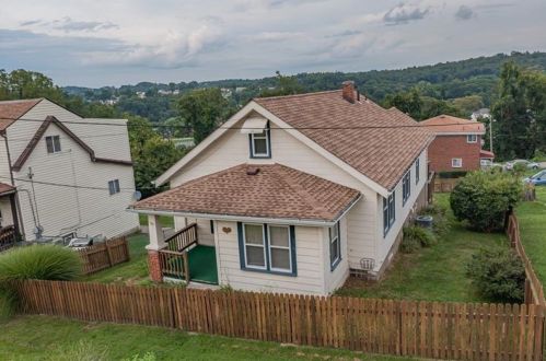 1511 Wesley St, Mckeesport, PA 15132-5638