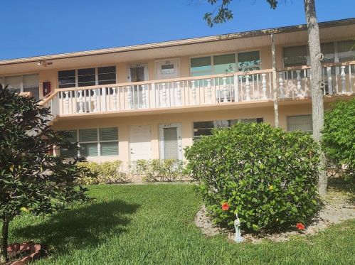 175 Canterbury H, West Palm Beach, FL 33417-6849