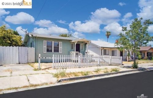 1160 Pine St, West Pittsburg, CA 94565-2746