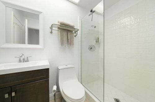 8 Oak Tree Dr, Rancho Mirage CA  92270-1612 exterior