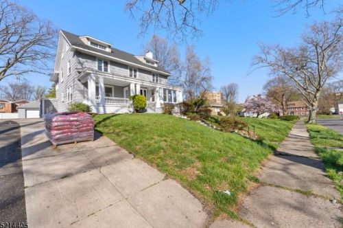 30 Eastwood St, East Orange NJ  07017-2013 exterior
