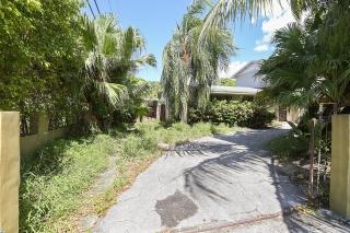 9615 29th St, Miami, FL 33165-3019