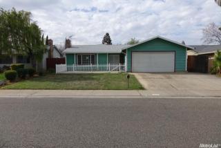 3330 Nut Plains Dr, Sacramento, CA 95827-2476
