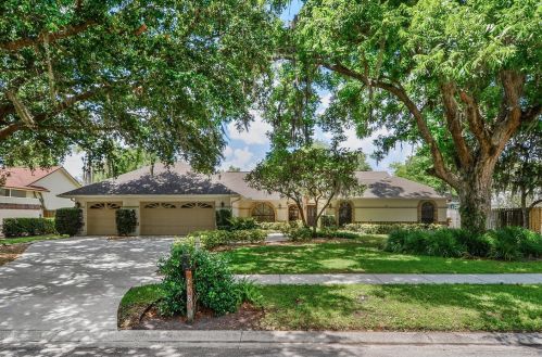 608 Crystal Grove Blvd, Lutz, FL 33548-4493