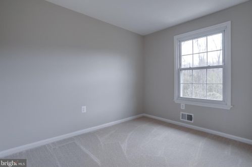 6009 Liberty Bell Ct, Springfield VA  22015-3346 exterior