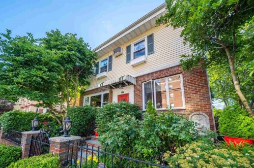 7615 Park Ave, North Bergen, NJ 07047-5828