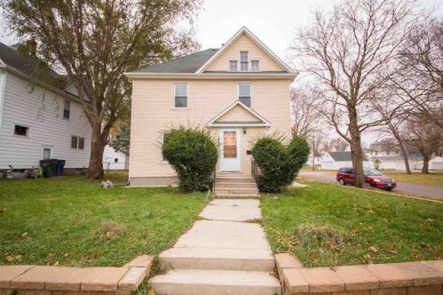 1202 Bertch Ave, Waterloo IA  50702-3617 exterior