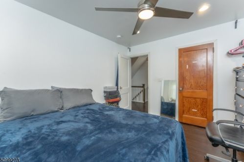 398 Drake Ave, Roselle NJ  07203-1414 exterior