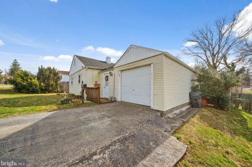 106 Gable Rd, Paoli, PA 19301-1850