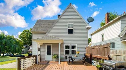 214 Sheridan Ave, New Castle PA  16105-2561 exterior