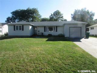 28 Redwood Dr, Rochester, NY 14617-4717