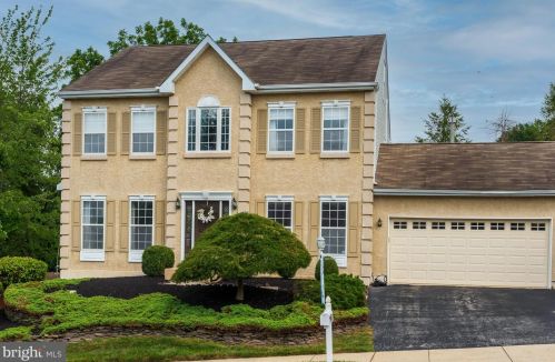 630 Jamie Cir, Norristown, PA 19406-1976