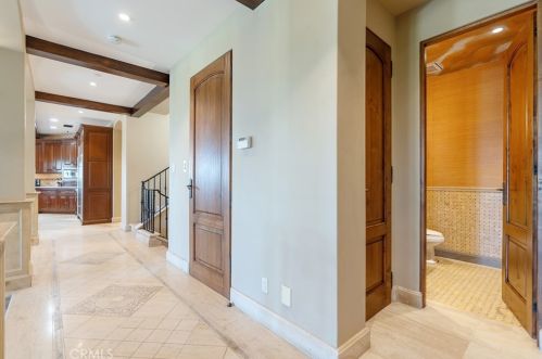 7 Shoreridge, Newport Beach CA  92657-1813 exterior