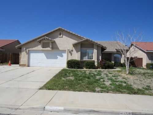 12278 Shadow Dr, Victorville, CA 92392-7901