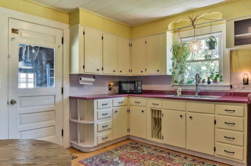 22 Belmont Ave, Keene NH  03431-4334 exterior