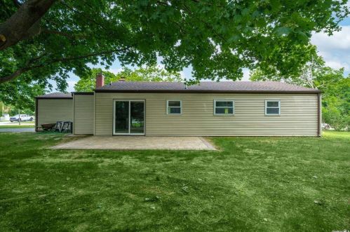 29 Hawthorne St, Mount Sinai NY  11766-2909 exterior