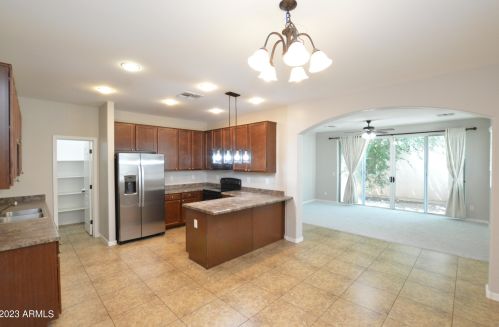 971 Brewer Dr, Gilbert AZ  85296-1498 exterior